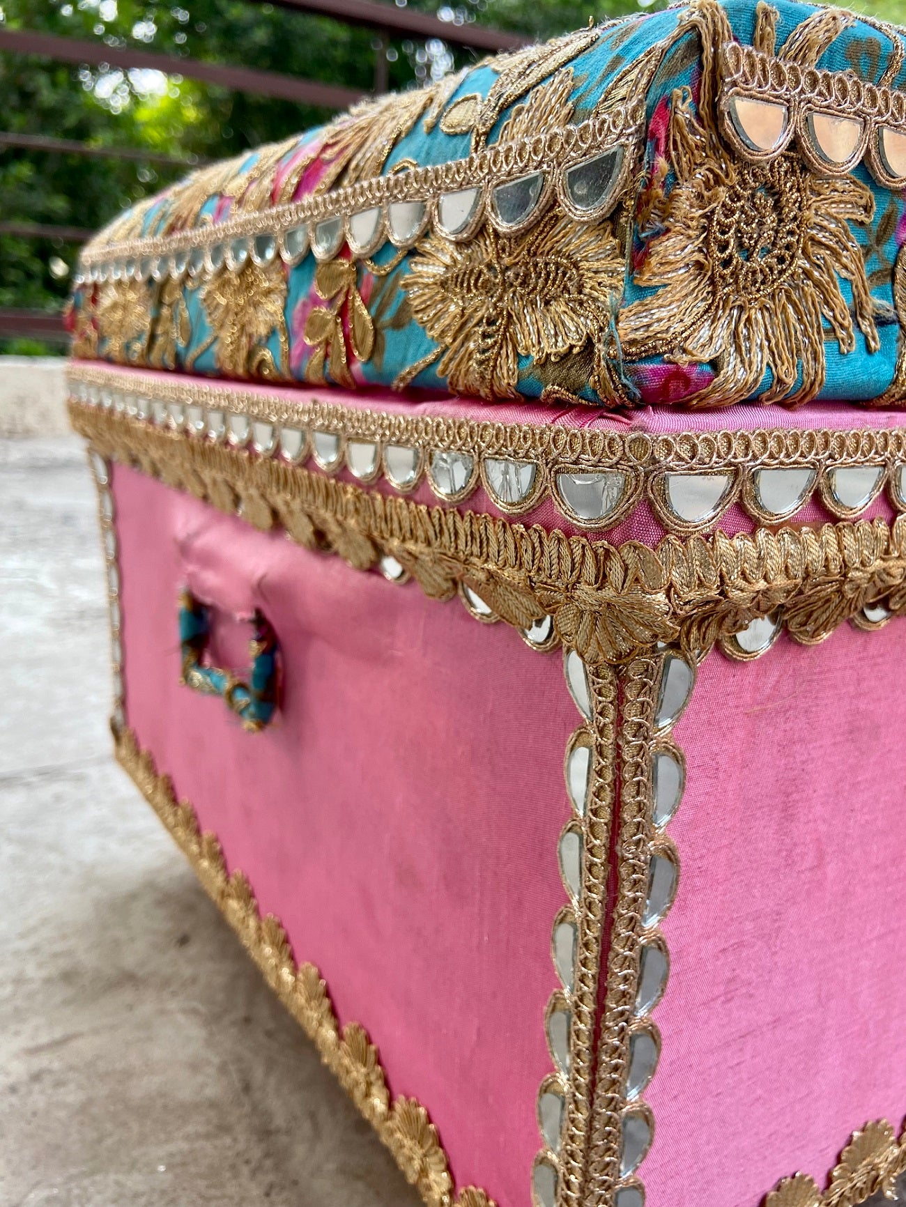 Dadi Maa_s Trunk